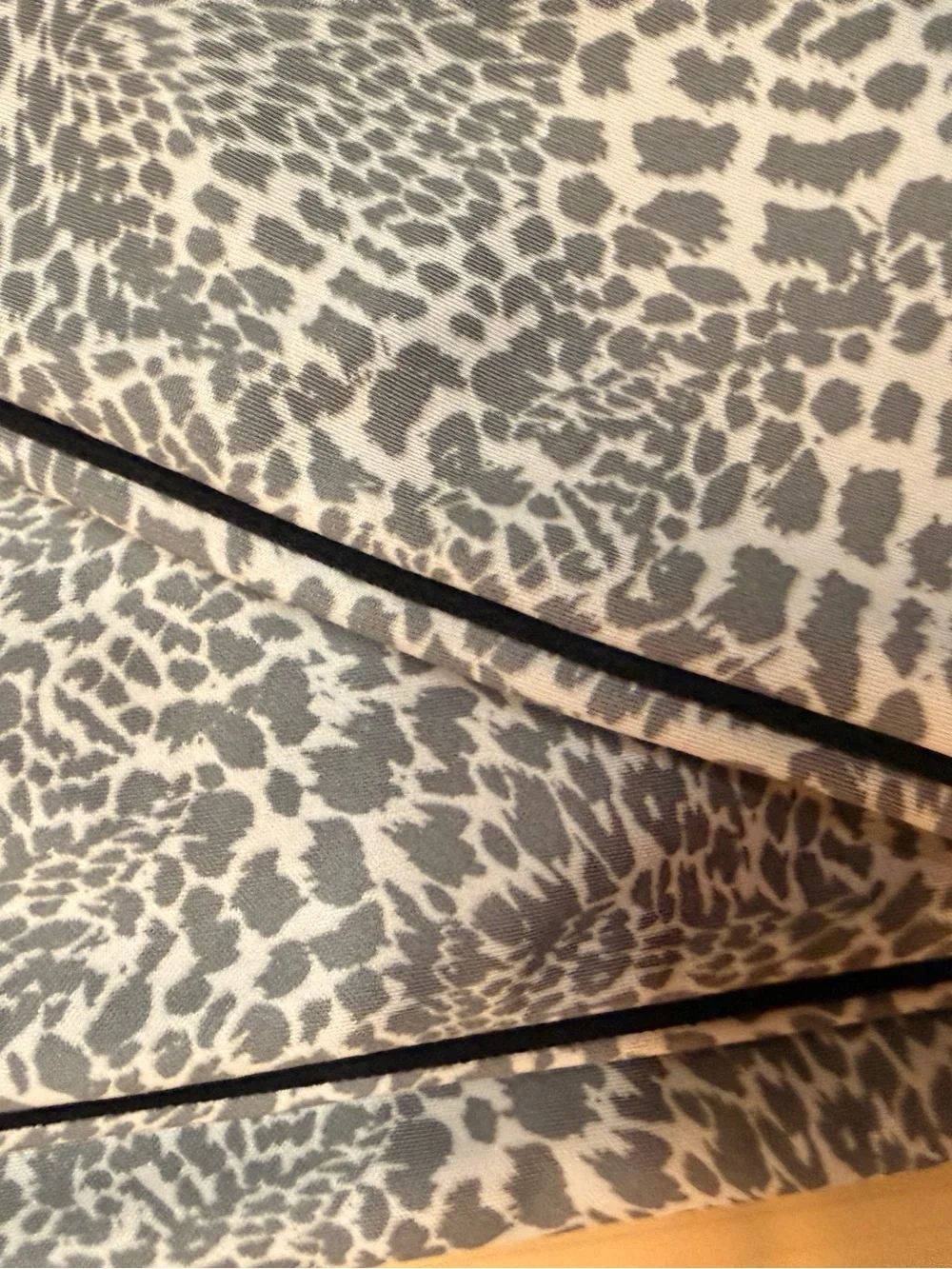 Nike One Dri-FIT Leopard Print 7/8 Leggings Gray Animal Small